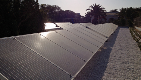 Instalación fotovoltaica en una vivienda de Cádiz
