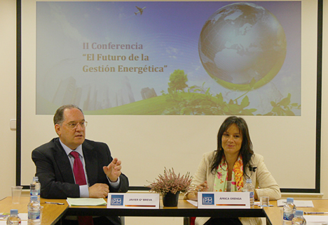 Javier García Breva, Experto en energía y Africa Orenga, Directora de IMEDIA_II Conferencia el Futuro de la Gestión Energética