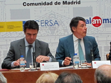 El ministro de Industria, José M. Soria y el presidente de la Comunidad de Madrid, Ignacio González 