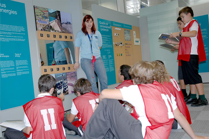Escolares en el programa Endesa Educa de divulgación sobre energía.