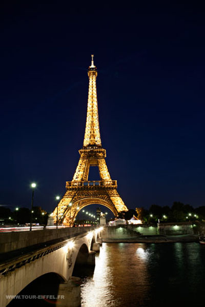 Torre Eiffel se renueva para reducir su huella de carbono.