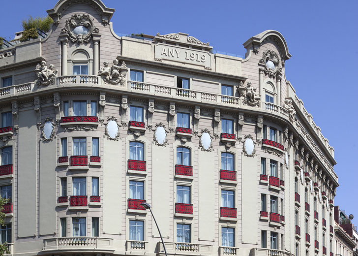 Buderus suministra energía para calefacción y acs en el Palace Hotel Barcelona. Fachada del hotel. 