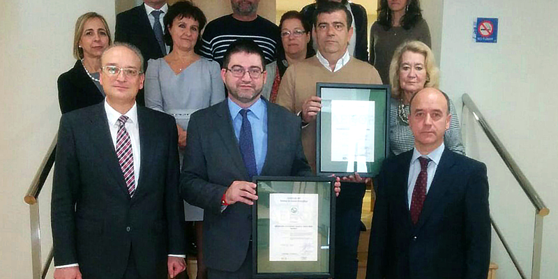 Entrega de certificaciones Aenor a la Agencia Tributaria de Madrid por sus sistemas de gestión energética y ambiental.