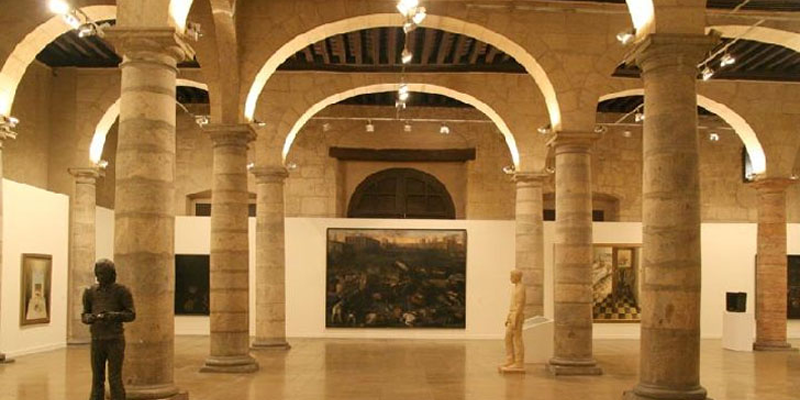 Sala de Columnas del Palacio Almudí de Murcia.