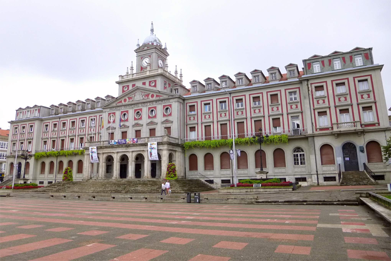 Fachada del Ayuntamiento de Ferrol. 