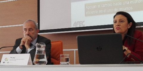 Empresarios de Córdoba asisten a una jornada sobre Climatización y Refrigeración Eficientes