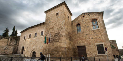 Extremadura recibirá 65 millones de fondos FEDER para actuaciones de Eficiencia Energética