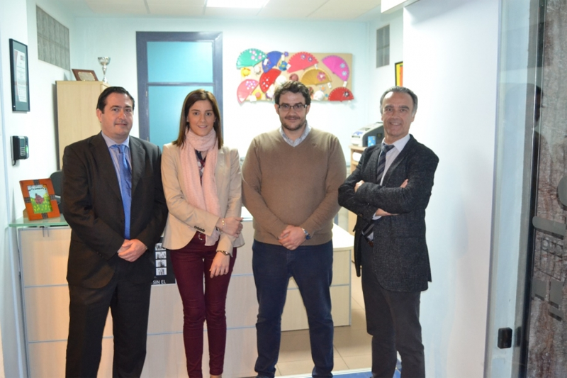 Miembros del Proyecto ERICA de la Universidad de Córdoba para mejorar la eficiencia energética en Comunidades de Atención Residencial.