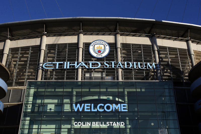 Fachada del estadio de fútbol Manchester City