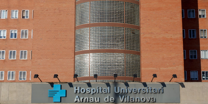 Fachada del Hospital Universitario Arnau de Vilanova, de ICS.