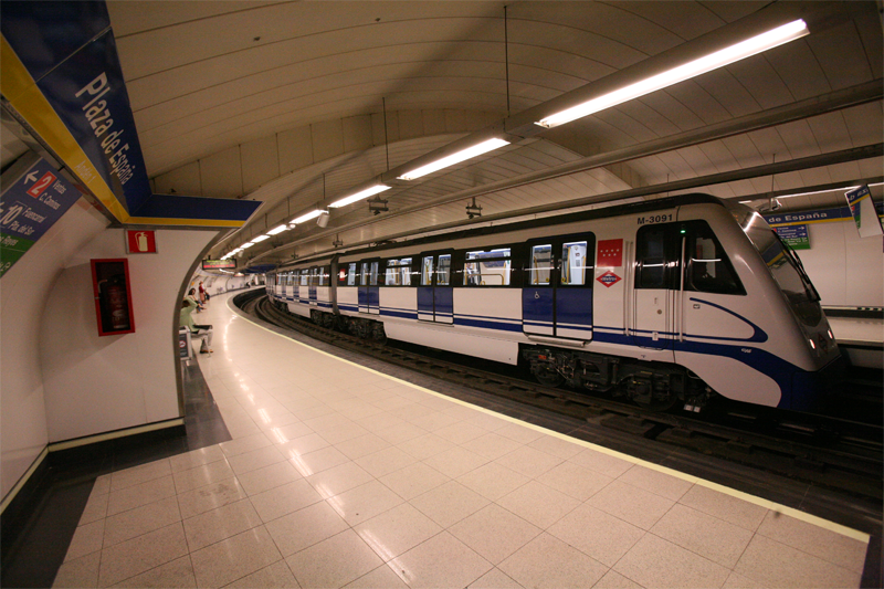 Andén de la Estación Plaza de España de Metro de Madrid. 