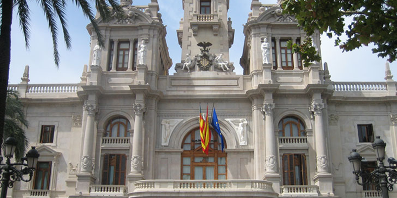 Fachada del Ayuntamiento de Valencia.