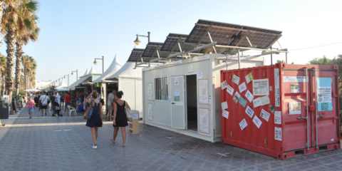 Instalación de autoconsumo en el mercado ambulante de la playa de la Malvarrosa