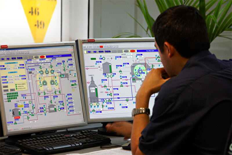 Planta de generación de energía con biomasa. 