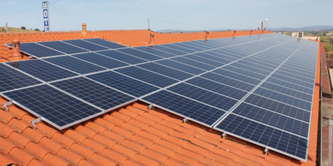 Un hotel de Cáceres reduce a la mitad su consumo energético con una instalación fotovoltaica
