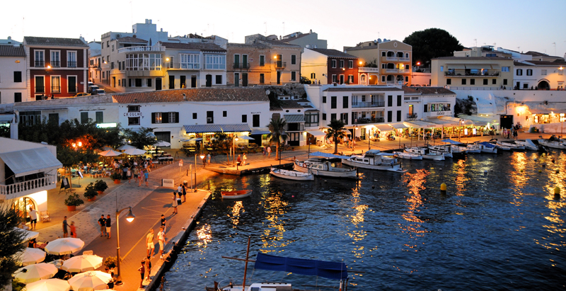 Vista nocturna Menorca. Islas Baleares. 