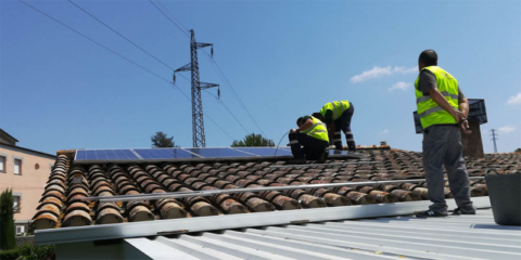 EDF Solar desarrollará kits de Autoconsumo Fotovoltaico Doméstico para los clientes de HolaLuz