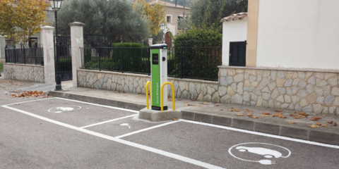 Fenie Energía instala 400 puntos de recarga de Vehículos Eléctricos durante 2017