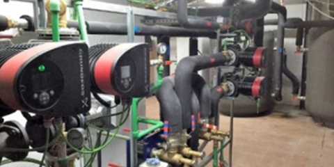 Biomasa, IoT y BMS mejoran la Eficiencia Energética de un edificio residencial de Cáceres