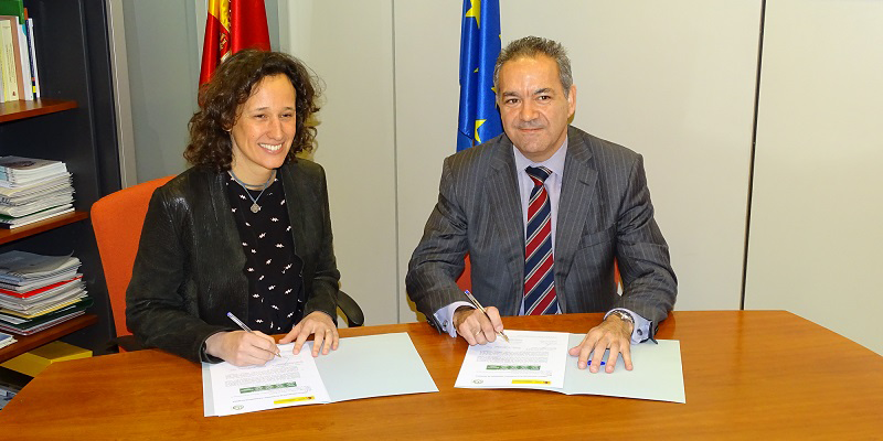 Firma entre Anese y la Oficina Española para el Cambio Climático.