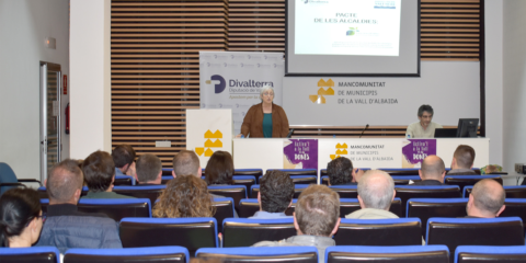 Diputación de Valencia registra los consumos de energía municipales para elaborar medidas de ahorro