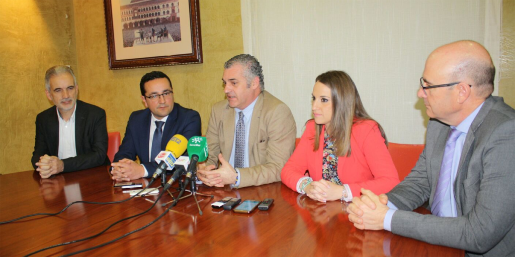 Reunión del Consejero de Empleo de la Junta de Andalucía con el ayuntamiento de Baena.