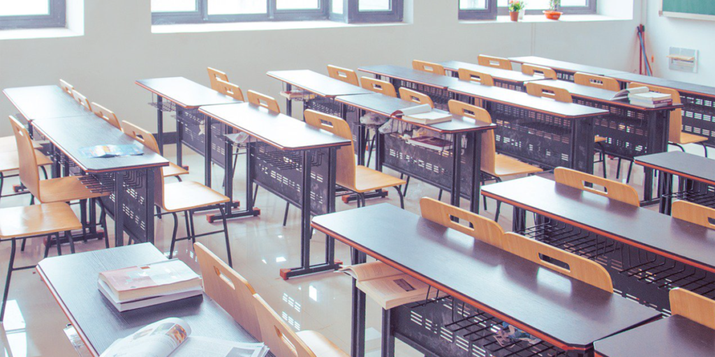 Aula. Centros docentes. Castilla y León. Eficiencia energética.