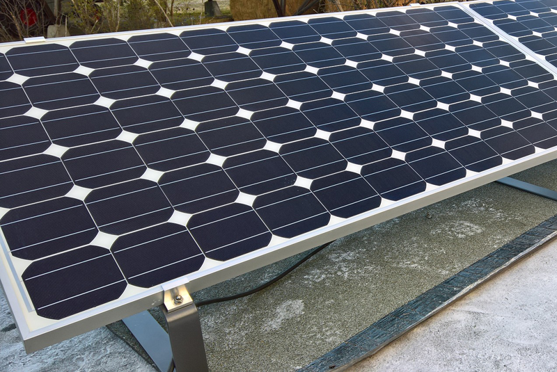 Instalación solar fotovoltaica de autoconsumo sobre cubierta 