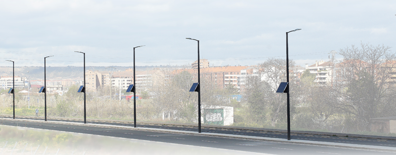 Farolas solares Skyline instaladas en Logroño. 