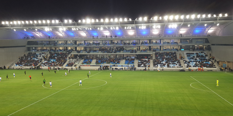 La nueva luminaria OMNIblast de Schréder aumenta la eficiencia energética en instalaciones deportivas