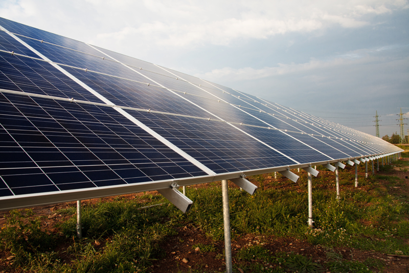 Placas fotovoltaicas. Financiación de Energás renovables. 