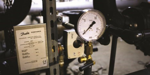 Subestaciones Danfoss para la calefacción de distrito en un hospital de Belgrado