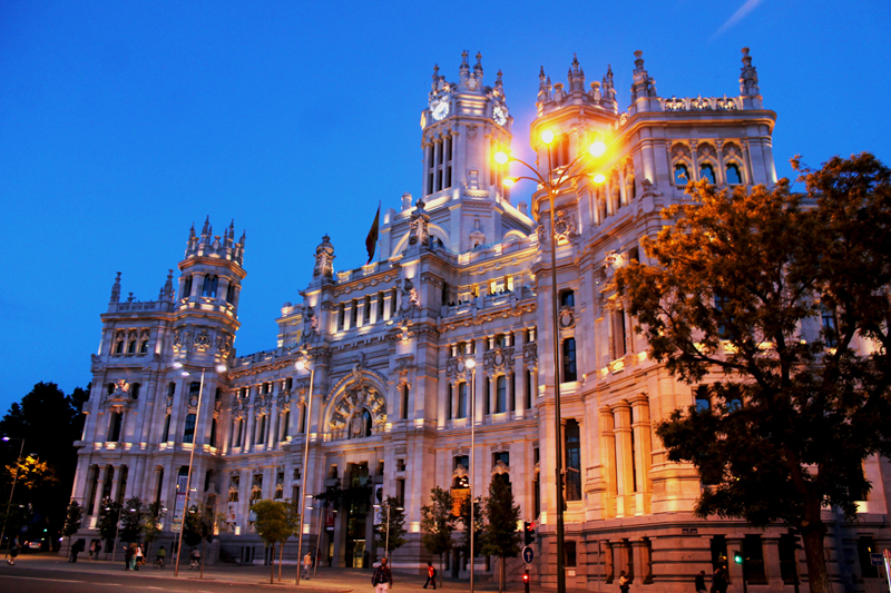 Ayuntamiento de Madrid. Vista nocturna. 