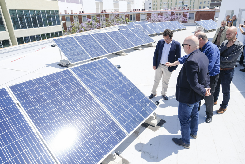 Inauguración de planta fotovoltaica para autoconsumo en Eléctrica y Agua de Cádiz. 