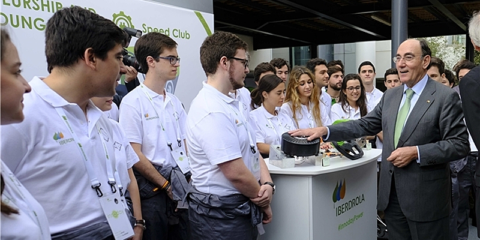 Iberdrola ofrece paquetes de energía con certificado de origen totalmente renovable