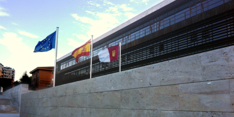 Castilla-La Mancha firma un convenio de colaboración con EDP para la protección de los consumidores de energía