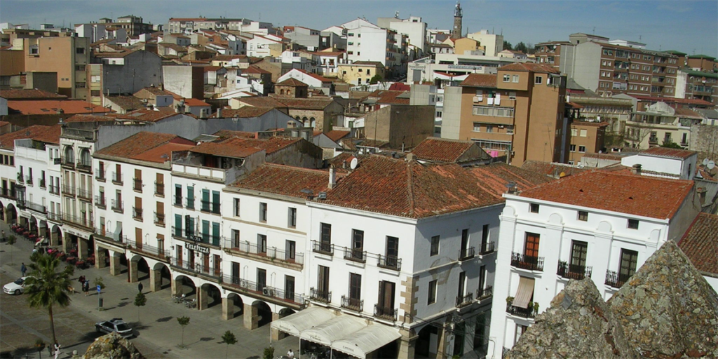 Plaza Mayor de Cáceres. Foto Wikipedia. Autor: José Porras.