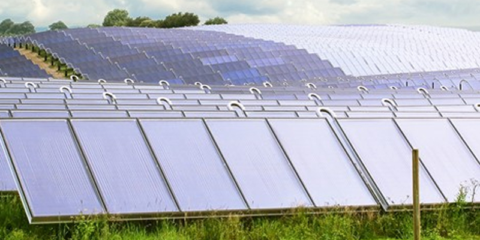 La tecnología de Danfoss gestiona una planta solar de agua caliente de 12.436 paneles en Dinamarca