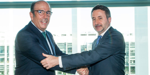 Acuerdo tecnológico para producir hidrógeno renovable a partir de energía solar