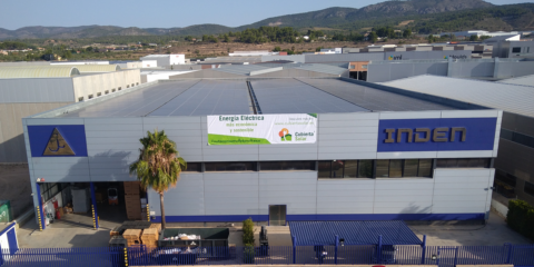 La industria del plástico se suma al autoconsumo fotovoltaico y emitirá un 32% menos de CO2