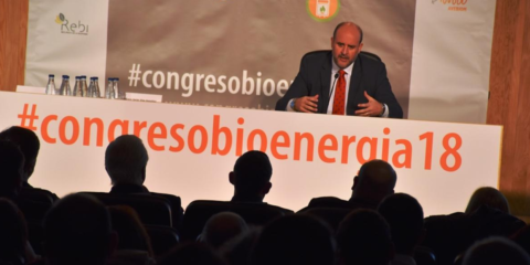 Castilla-La Mancha trabaja para que los edificios públicos autonómicos tengan agua caliente y calefacción de biomasa