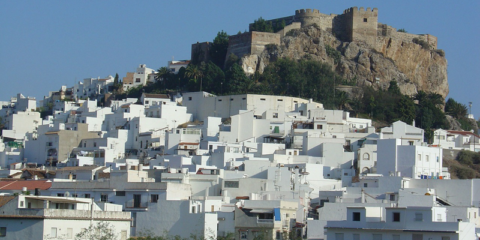 Municipios de menos de 2.500 habitantes de Granada recibirán apoyo económico y técnico en proyectos de energía sostenible