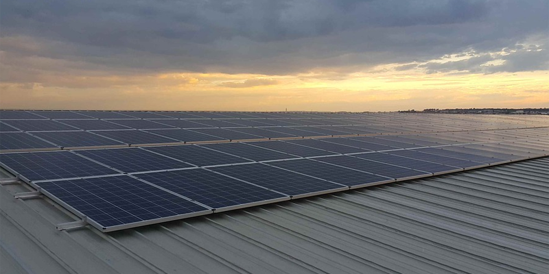 El autoconsumo representó el 90% de la potencia fotovoltaica instalada en España en 2018, según UNEF