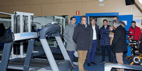 Potes renueva su alumbrado en varios edificios municipales e instala placas solares para climatizar las piscinas cubiertas