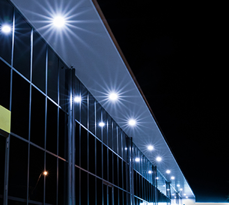 Dos nuevas soluciones de iluminación industrial para zonas de interior y exterior de SchréderDos nuevas soluciones de iluminación industrial para zonas de interior y exterior de Schréder