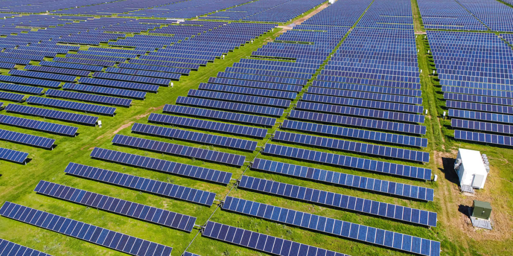 EDF Solar venderá energía renovable a Holaluz a un precio pactado gracias a un PPA