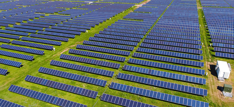 EDF Solar venderá energía renovable a Holaluz a un precio pactado gracias a un PPA