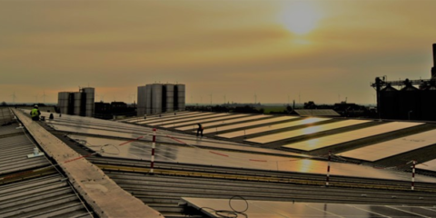 El Puerto inglés de Goole invierte un millón de libras para abastecerse solo de energía solar