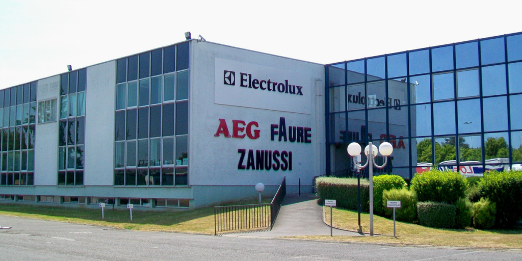 Fábrica de Electrolux. De P.poschadel - Trabajo propio, CC BY-SA 2.0 fr, https://commons.wikimedia.org/w/index.php?curid=15270767