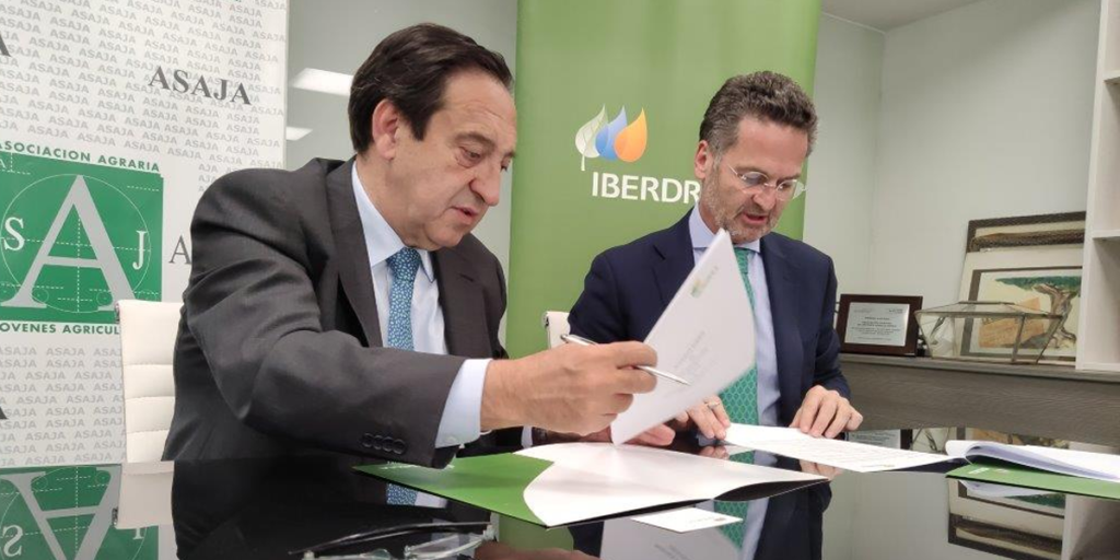 Firma del acuerdo entre Iberdrola y Asaja.